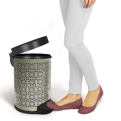 Laser Cut Pewter Step Garbage Trash Can & Toilet Brush Holder With Lid Pewter - Nu Steel - Image 3