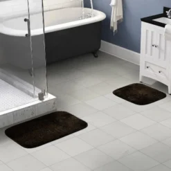 2pc Traditional Washable Nylon Bath Rug Set - Garland
