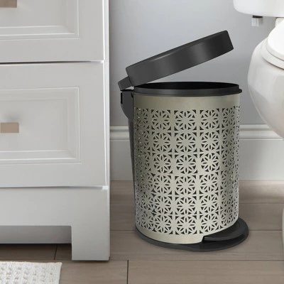 Laser Cut Pewter Step Garbage Trash Can & Toilet Brush Holder With Lid Pewter - Nu Steel - Image 4